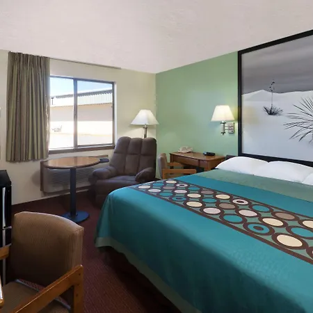 Super 8 By Wyndham Alamogordo - White Sands