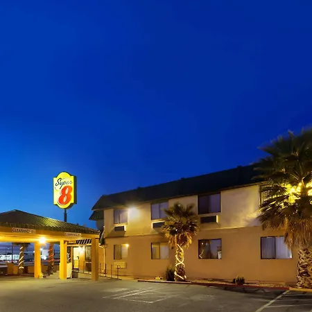 Super 8 By Wyndham Alamogordo - White Sands